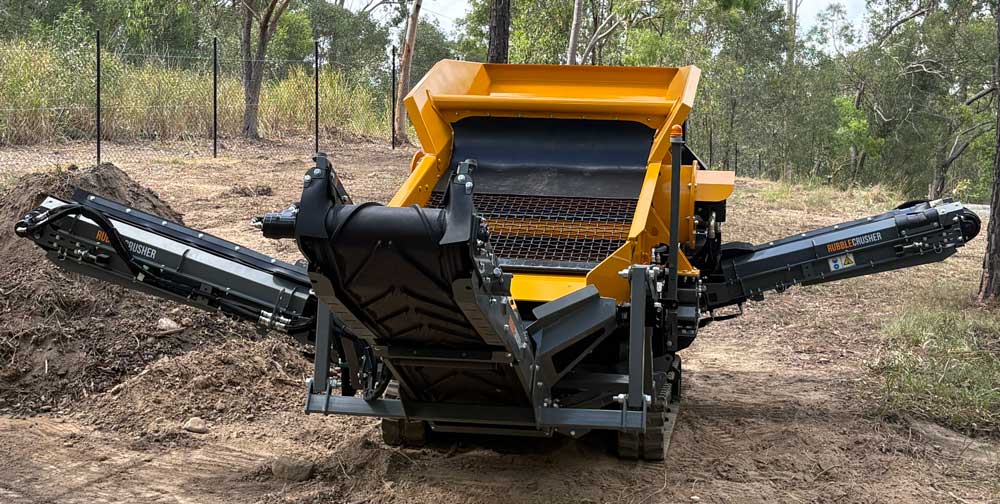 Mobile Concrete Crushing and Screening in Queensland